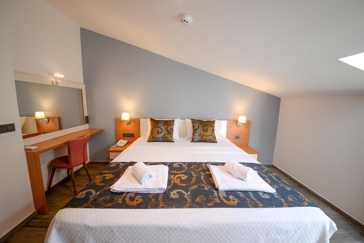 Kasmahal Hotel Екстер'єр фото